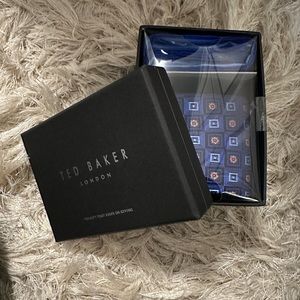 Ted Baker London - Navy Blue tie and pocket square set